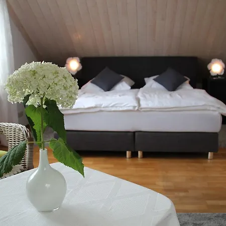Ferienwohnung Stadtgrenze Фюрт
